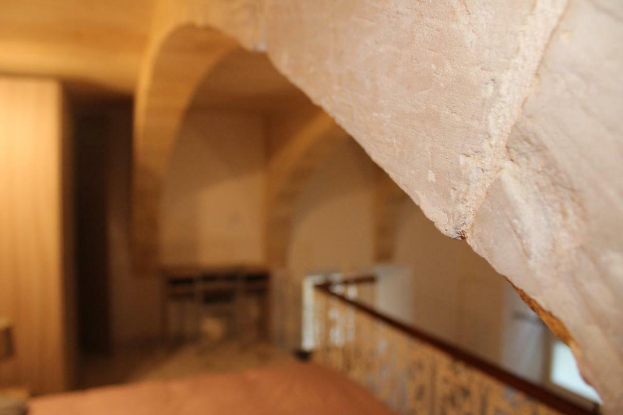 דירות איל-פוריאנה Palazzo Leonardo מראה חיצוני תמונה